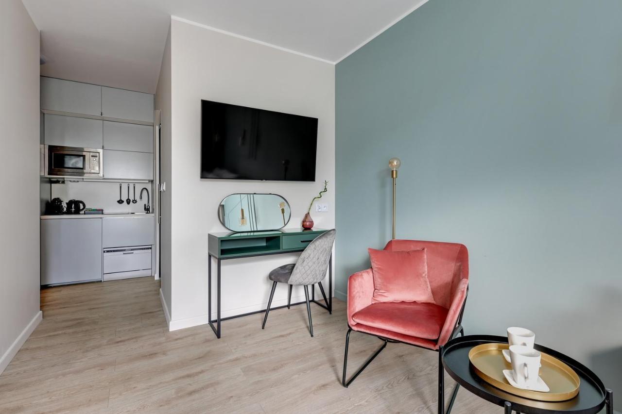 Aura 40 City Center By Downtown Apartments グダニスク エクステリア 写真